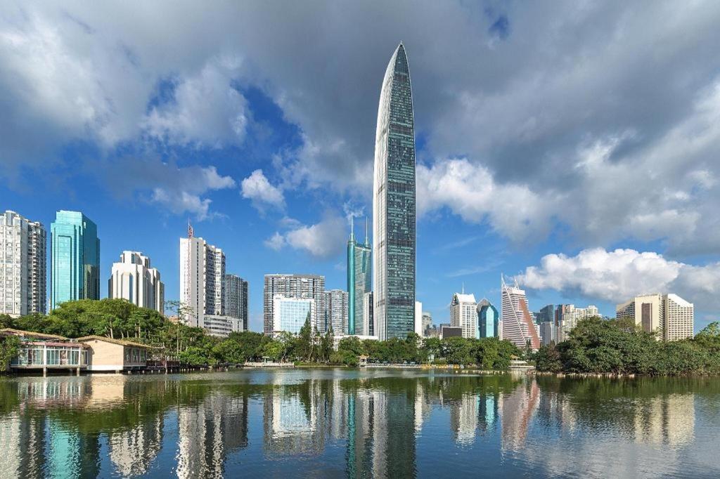 Golden Lustre Hotel Shenzhen Exterior foto
