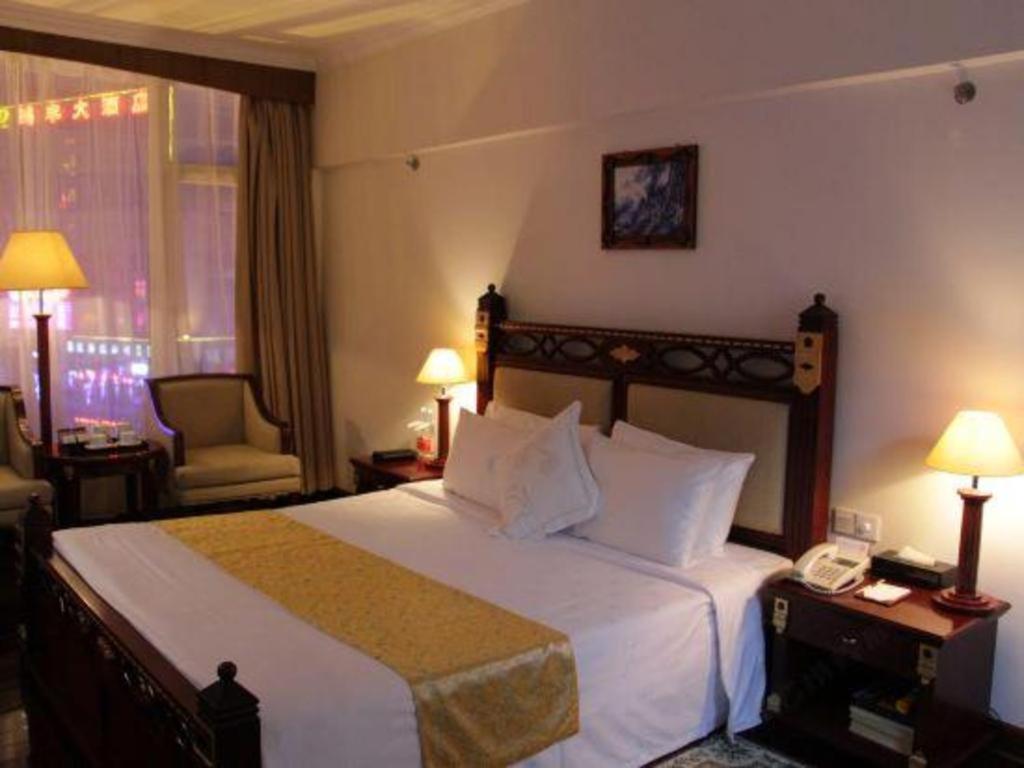 Golden Lustre Hotel Shenzhen Exterior foto